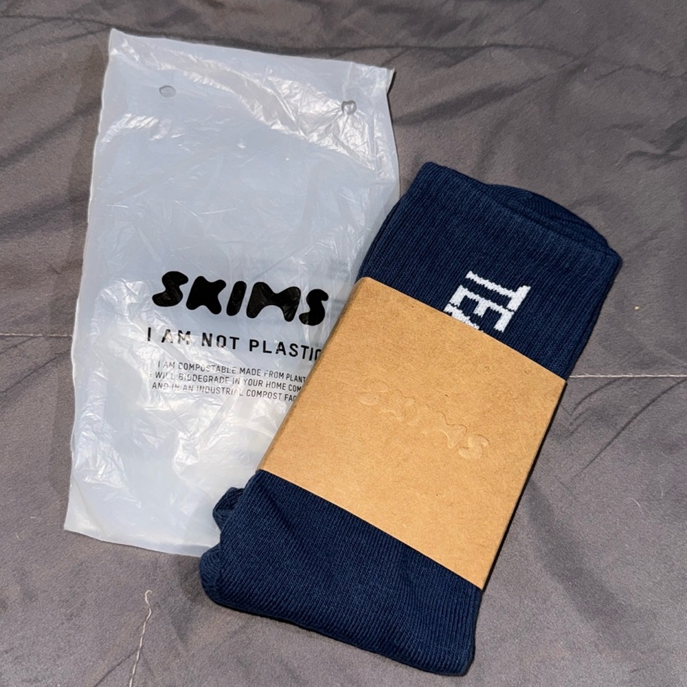 SKIMS OLYMPIC FLAG SOCKS NAVY